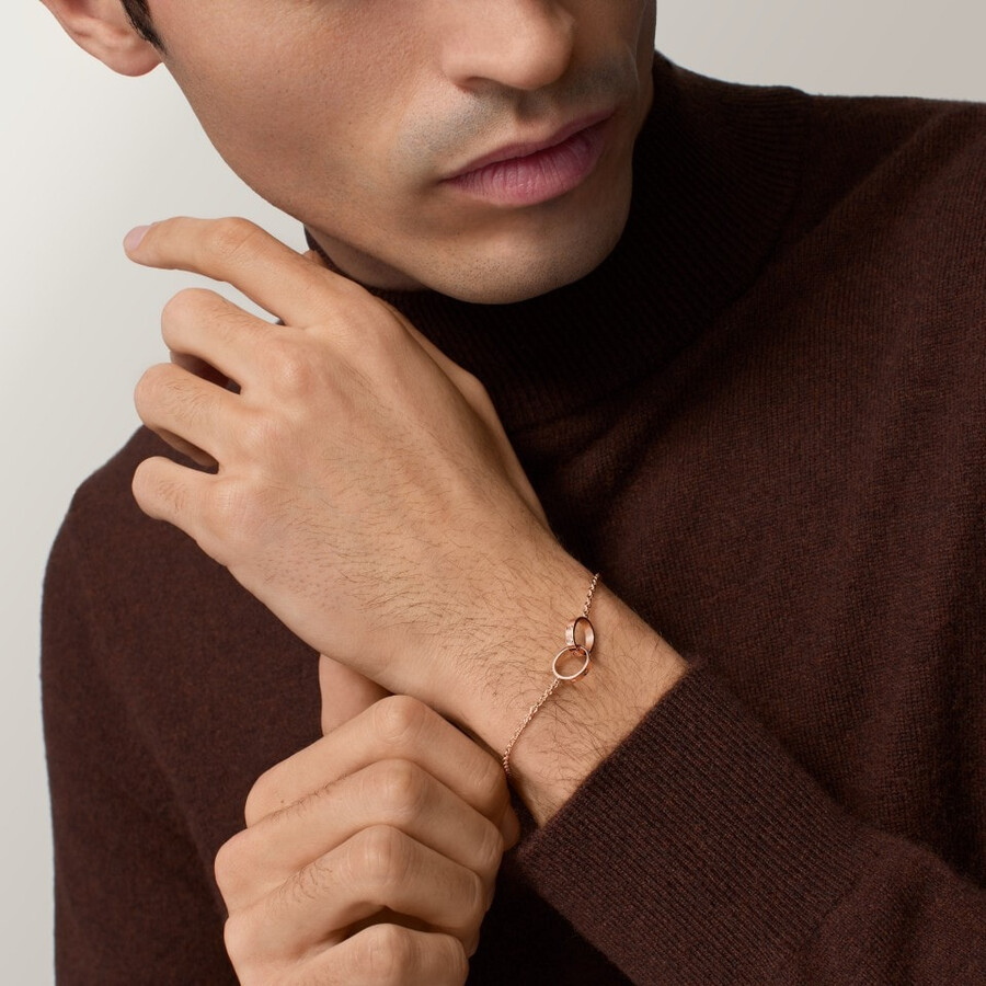 love-armband an der kette
